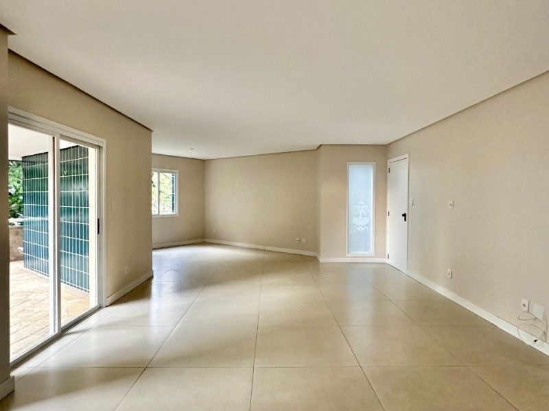 Apartamento à venda com 170m², 3 quartos, 1 suíte, 2 vagas no bairro Centro em Novo Hamburgo