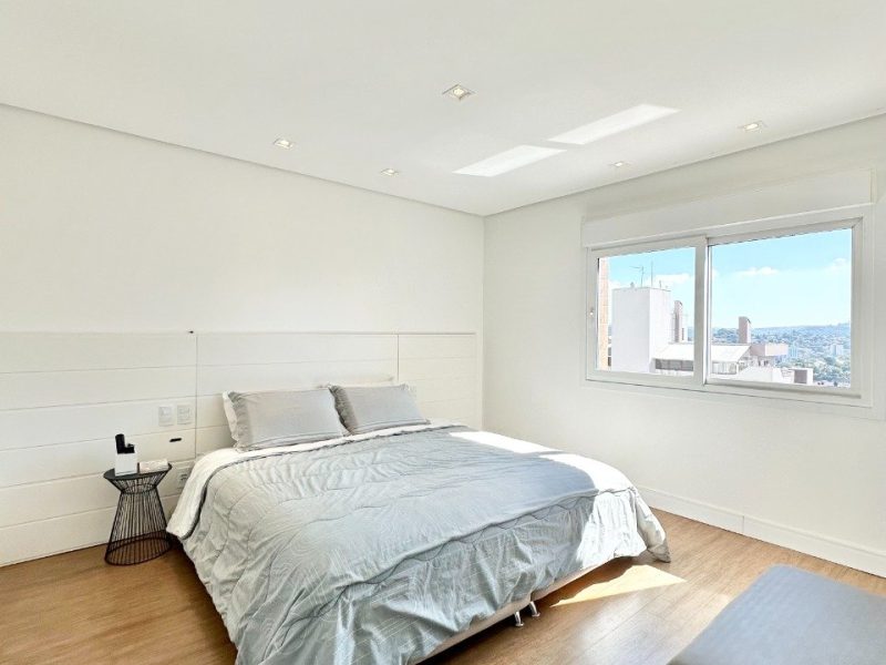Apartamento à venda com 130m², 3 quartos, 3 suítes, 2 vagas no bairro Centro em Novo Hamburgo