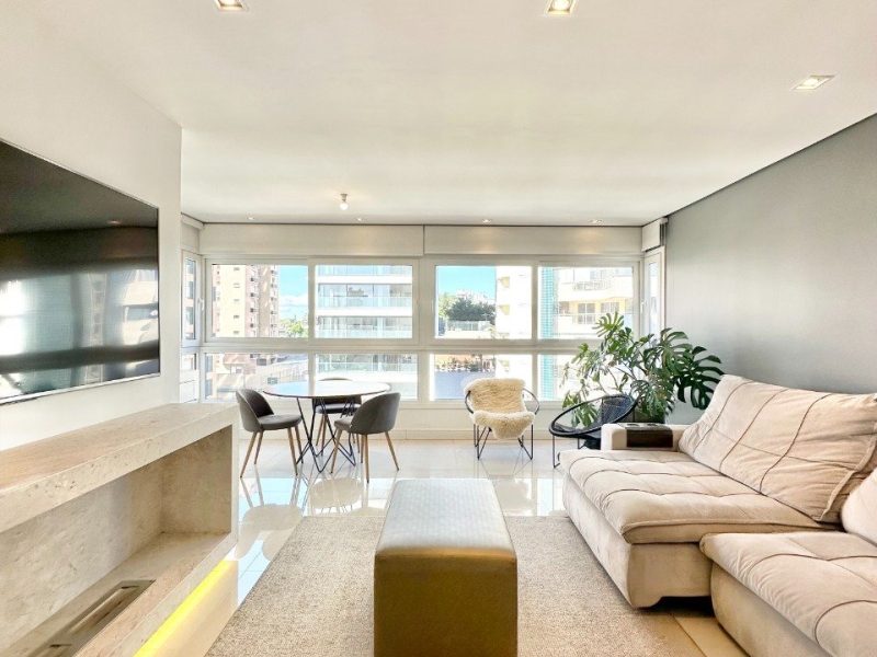 Apartamento à venda com 130m², 3 quartos, 3 suítes, 2 vagas no bairro Centro em Novo Hamburgo