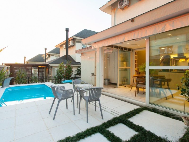 Casa em Condomínio à venda com 292m², 3 quartos, 3 suítes, 4 vagas no bairro Rondônia em Novo Hamburgo