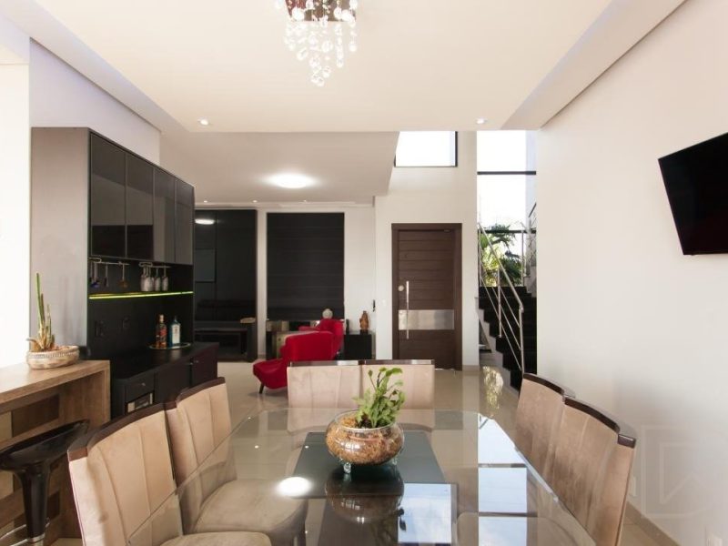 Casa à venda com 326m², 4 quartos, 2 suítes, 4 vagas no bairro Ideal em Novo Hamburgo