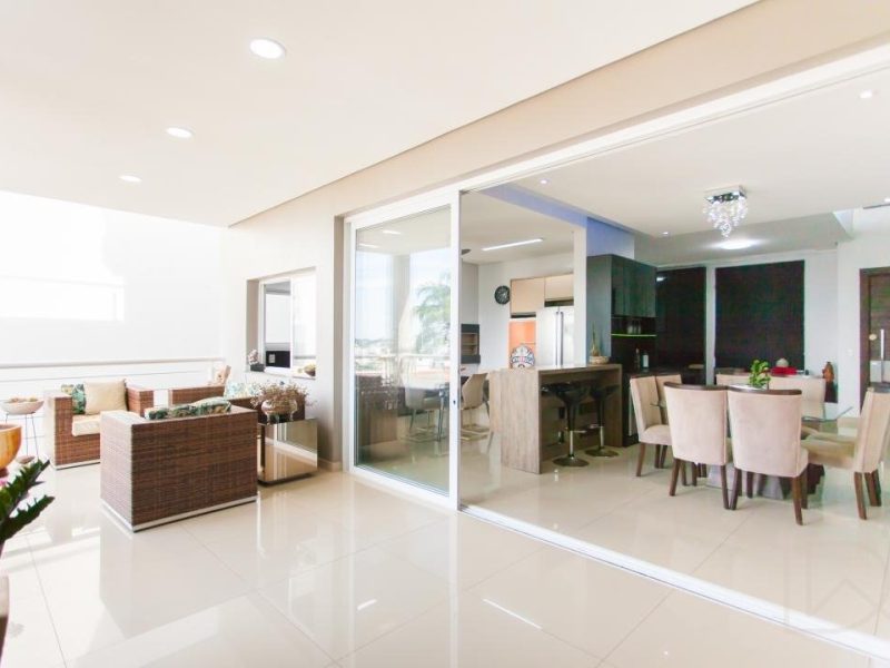 Casa à venda com 326m², 4 quartos, 2 suítes, 4 vagas no bairro Ideal em Novo Hamburgo