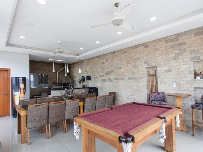 Casa à venda com 326m², 4 quartos, 2 suítes, 4 vagas no bairro Ideal em Novo Hamburgo