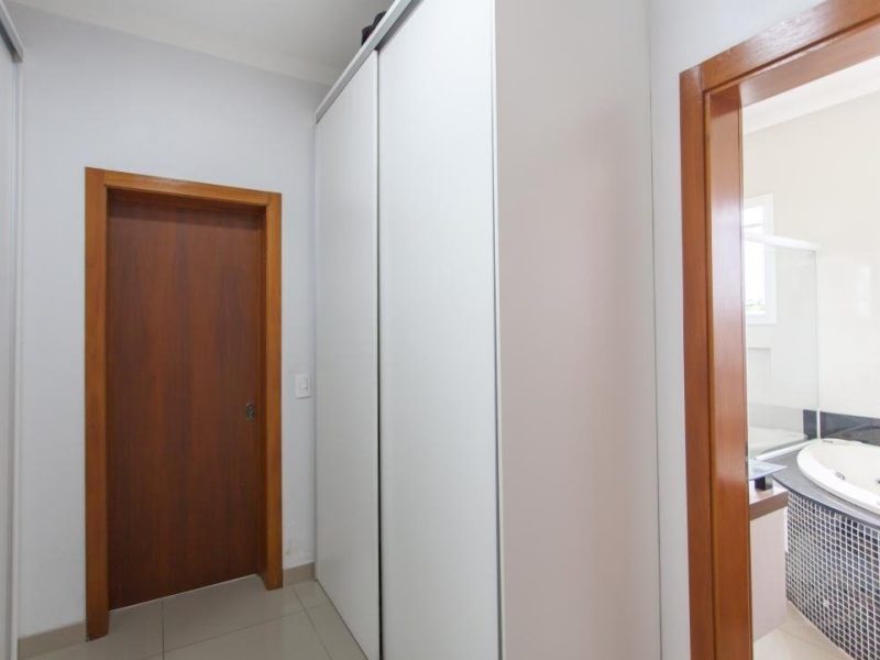 Casa à venda com 326m², 4 quartos, 2 suítes, 4 vagas no bairro Ideal em Novo Hamburgo