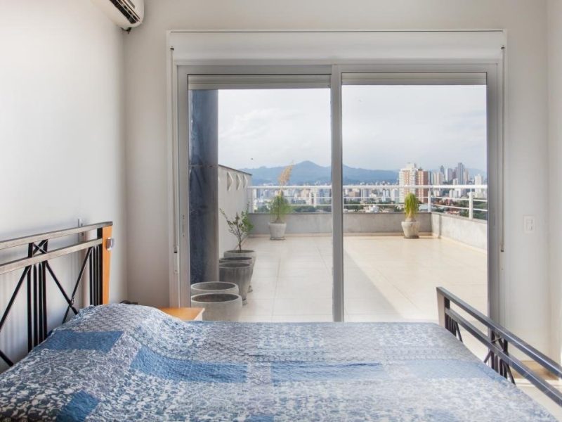 Casa à venda com 326m², 4 quartos, 2 suítes, 4 vagas no bairro Ideal em Novo Hamburgo