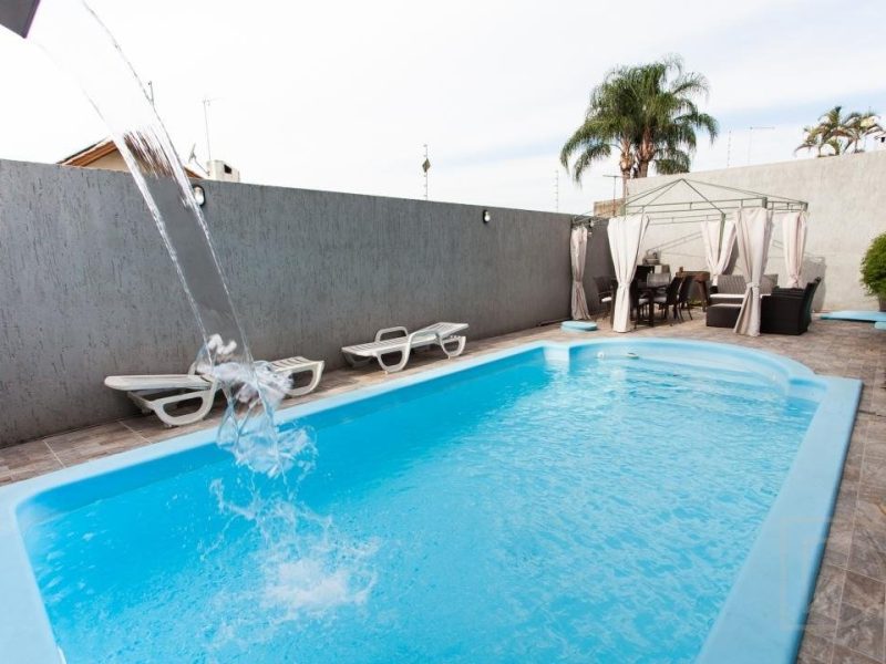 Casa à venda com 326m², 4 quartos, 2 suítes, 4 vagas no bairro Ideal em Novo Hamburgo