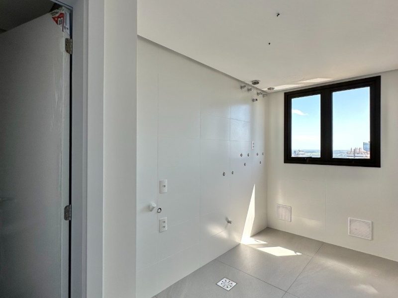 Apartamento à venda com 164m², 3 quartos, 3 suítes, 4 vagas no bairro Jardim Mauá em Novo Hamburgo