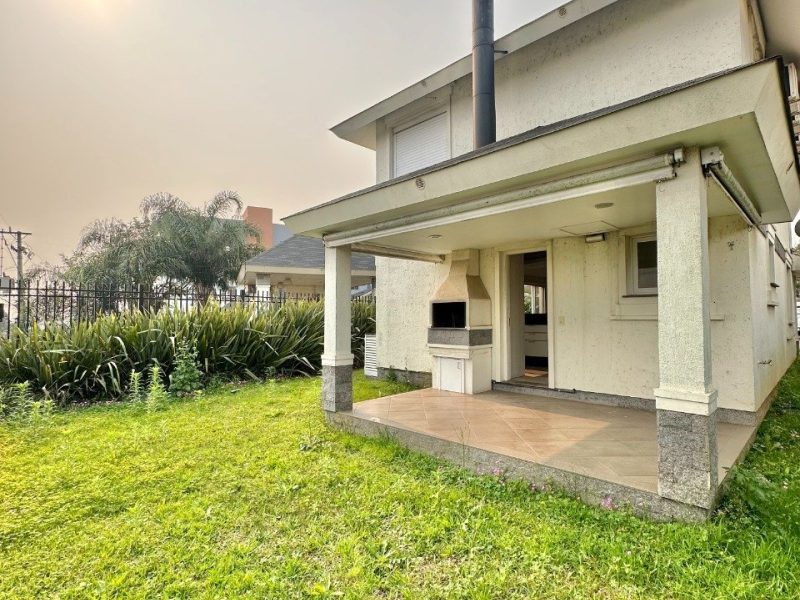 Casa em Condomínio à venda com 139m², 3 quartos, 1 suíte, 2 vagas no bairro Rondônia em Novo Hamburgo