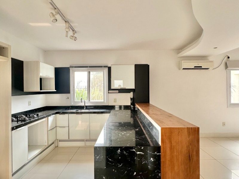 Casa em Condomínio à venda com 139m², 3 quartos, 1 suíte, 2 vagas no bairro Rondônia em Novo Hamburgo