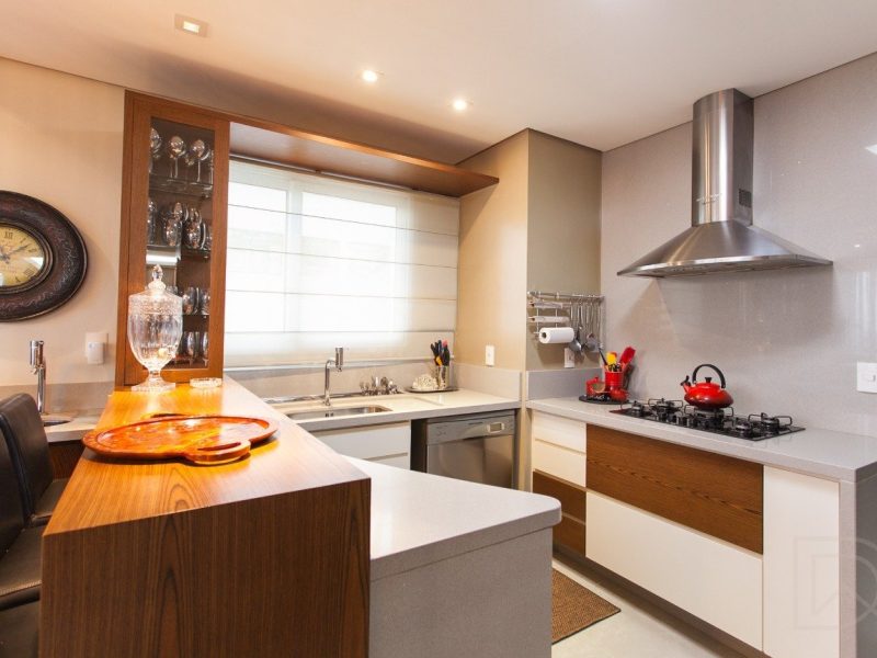Apartamento à venda com 228m², 3 quartos, 3 suítes, 4 vagas no bairro Centro em Novo Hamburgo