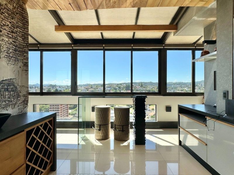Cobertura à venda com 218m², 2 quartos, 1 suíte, 2 vagas no bairro Centro em Novo Hamburgo