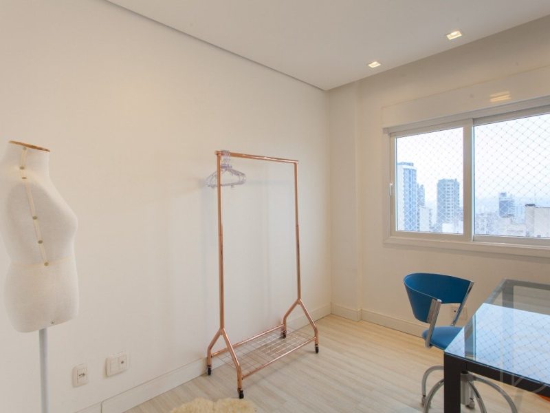 Apartamento à venda com 121m², 3 quartos, 1 suíte, 2 vagas no bairro Centro em Novo Hamburgo
