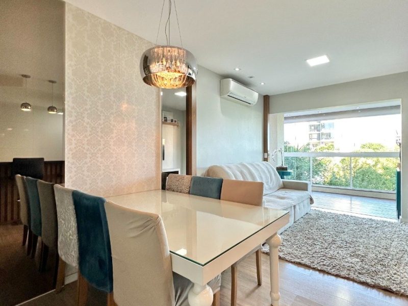 Apartamento à venda com 105m², 3 quartos, 1 suíte, 2 vagas no bairro Operário em Novo Hamburgo