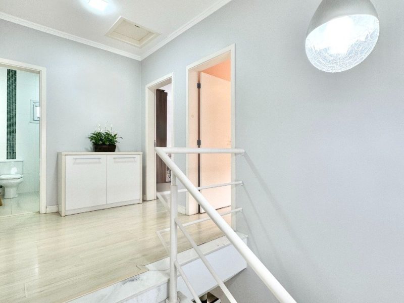 Casa em Condomínio à venda com 240m², 3 quartos, 1 suíte, 2 vagas no bairro Rondônia em Novo Hamburgo