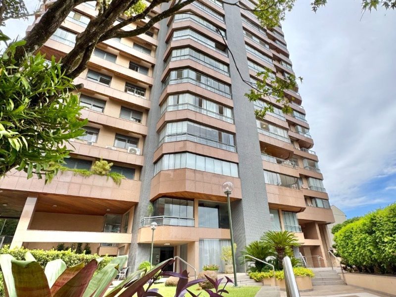Apartamento à venda com 196m², 4 quartos, 1 suíte, 2 vagas no bairro Centro em Novo Hamburgo