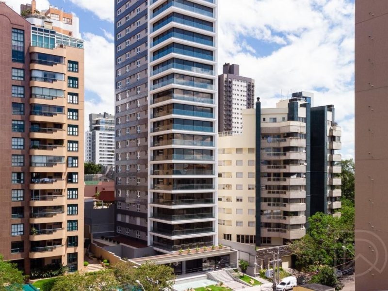 Apartamento à venda com 223m², 3 quartos, 3 suítes, 4 vagas no bairro Centro em Novo Hamburgo