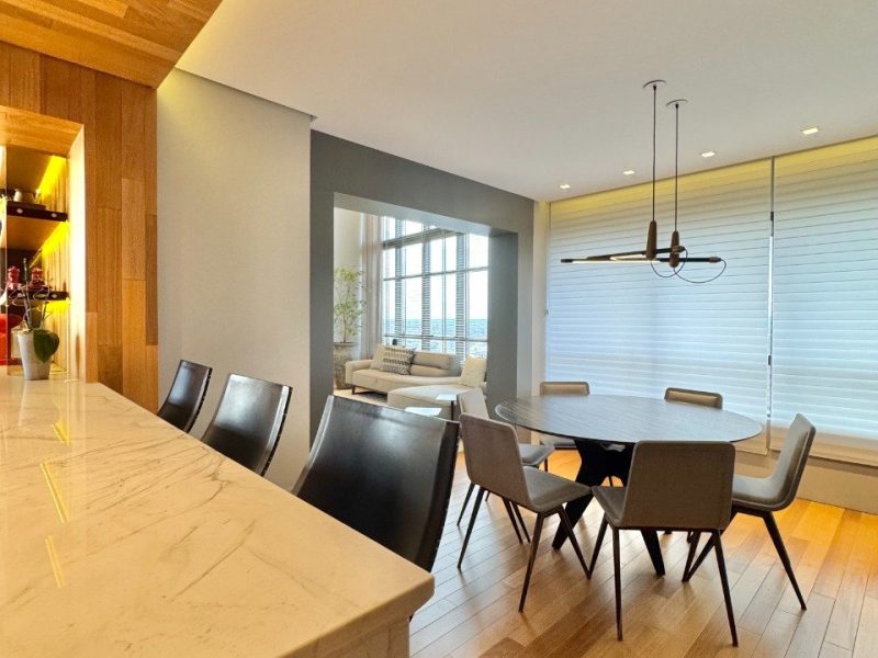 Apartamento à venda com 167m², 3 quartos, 3 suítes, 4 vagas no bairro Centro em Novo Hamburgo