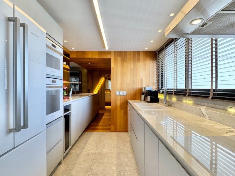 Apartamento à venda com 167m², 3 quartos, 3 suítes, 4 vagas no bairro Centro em Novo Hamburgo
