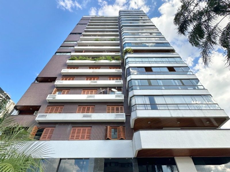 Apartamento à venda com 286m², 3 quartos, 1 suíte, 3 vagas no bairro Centro em Novo Hamburgo