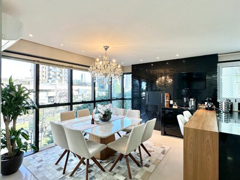 Apartamento à venda com 228m², 3 quartos, 3 suítes, 3 vagas no bairro Centro em Novo Hamburgo