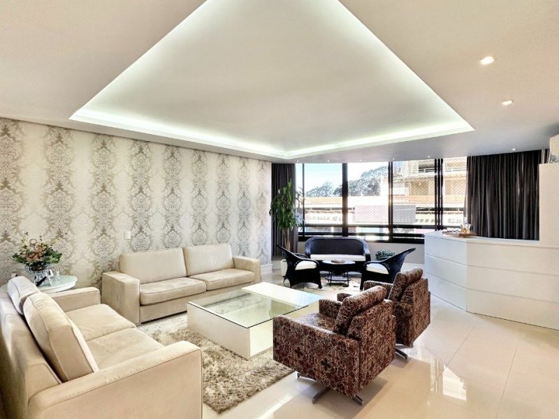 Apartamento à venda com 228m², 3 quartos, 3 suítes, 3 vagas no bairro Centro em Novo Hamburgo