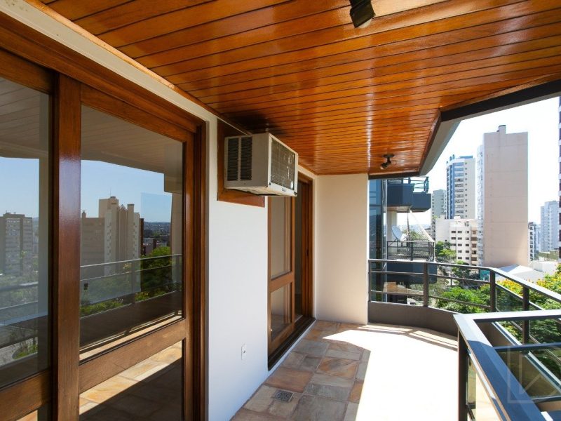 Apartamento à venda com 129m², 3 quartos, 1 suíte, 2 vagas no bairro Centro em Novo Hamburgo