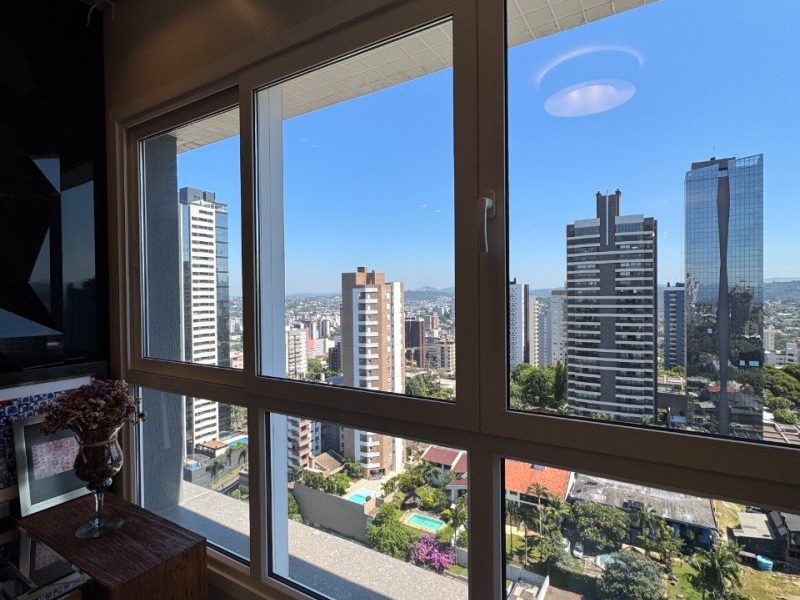 Apartamento à venda com 115m², 3 quartos, 1 suíte, 3 vagas no bairro Centro em Novo Hamburgo