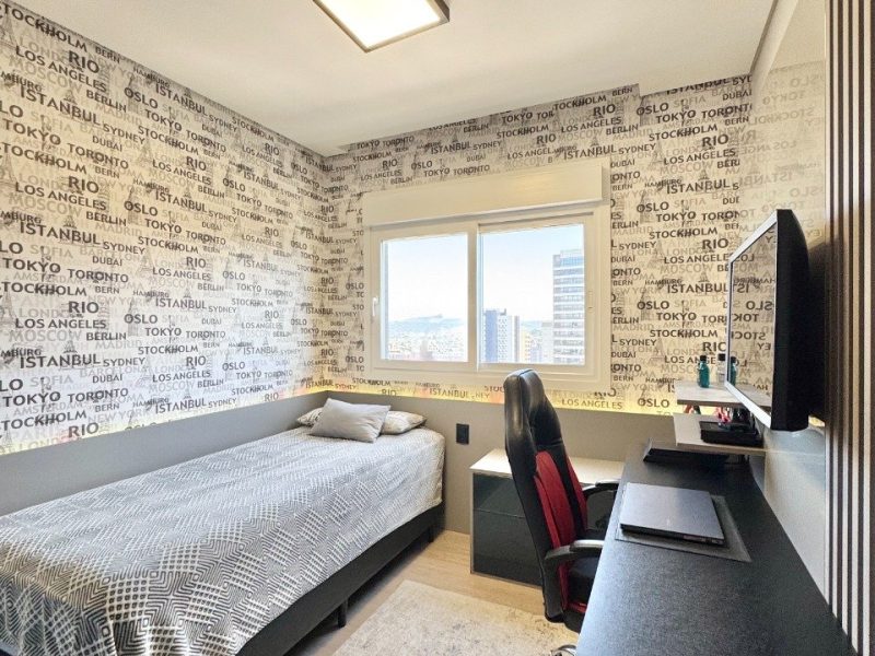 Apartamento à venda com 115m², 3 quartos, 1 suíte, 3 vagas no bairro Centro em Novo Hamburgo