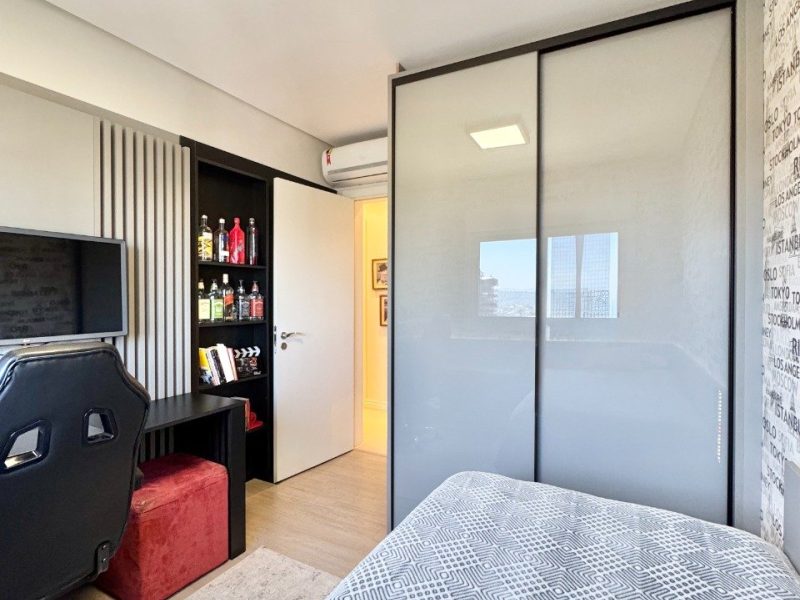Apartamento à venda com 115m², 3 quartos, 1 suíte, 3 vagas no bairro Centro em Novo Hamburgo