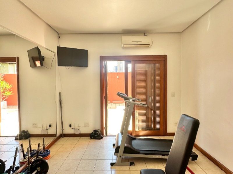 Apartamento à venda com 109m², 3 quartos, 1 suíte, 2 vagas no bairro Centro em Novo Hamburgo