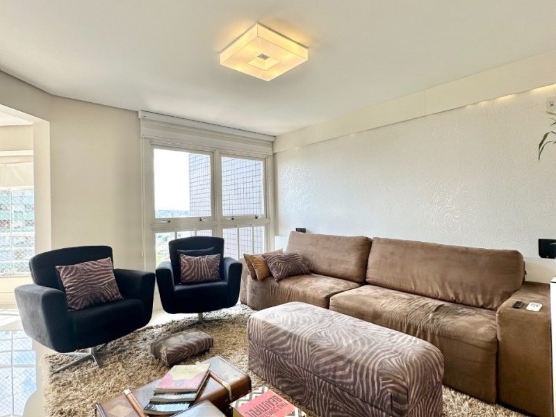 Apartamento à venda com 109m², 3 quartos, 1 suíte, 2 vagas no bairro Centro em Novo Hamburgo