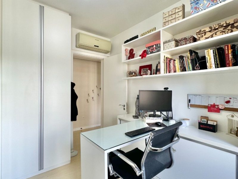 Apartamento à venda com 109m², 3 quartos, 1 suíte, 2 vagas no bairro Centro em Novo Hamburgo