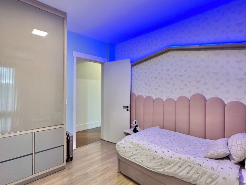 Apartamento à venda com 217m², 3 quartos, 1 suíte, 2 vagas no bairro Centro em Novo Hamburgo
