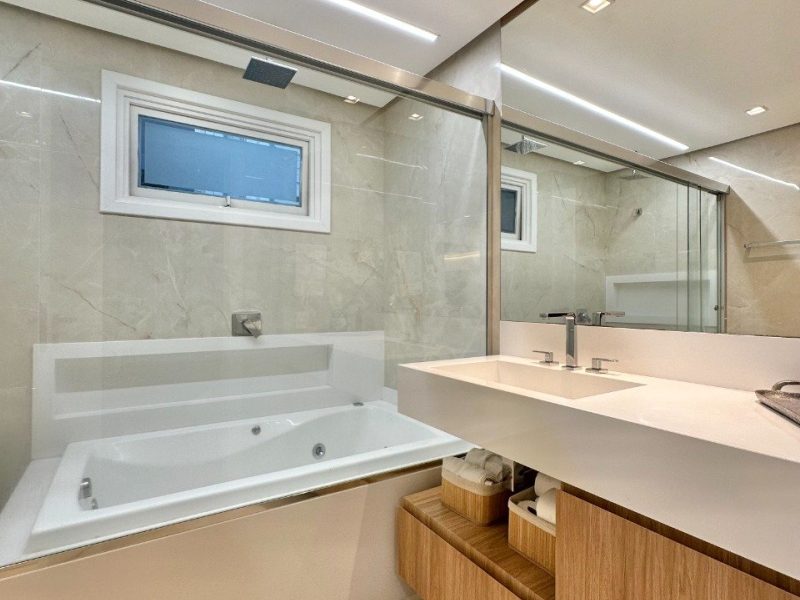Apartamento à venda com 217m², 3 quartos, 1 suíte, 2 vagas no bairro Centro em Novo Hamburgo