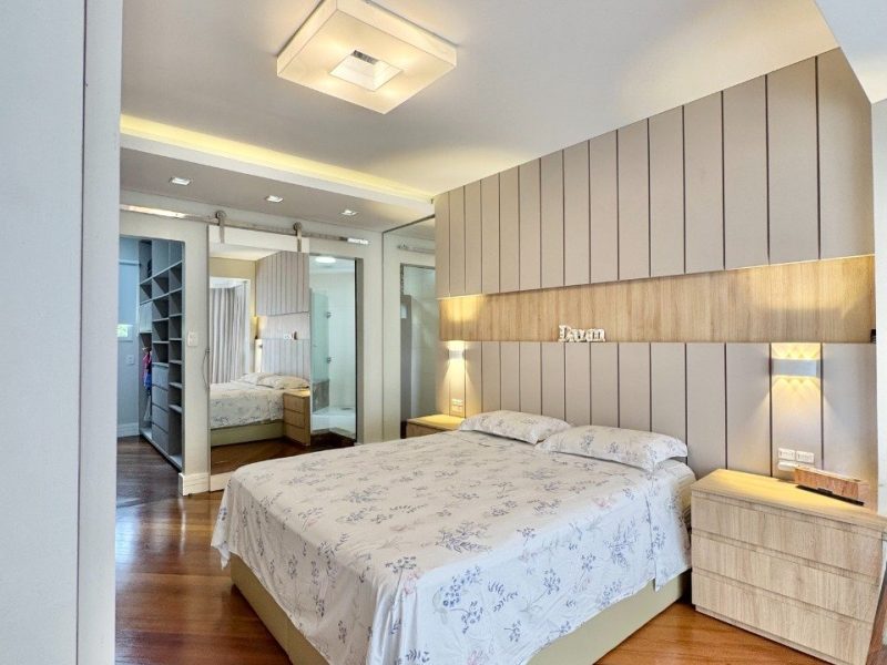 Apartamento à venda com 196m², 4 quartos, 1 suíte, 2 vagas no bairro Centro em Novo Hamburgo