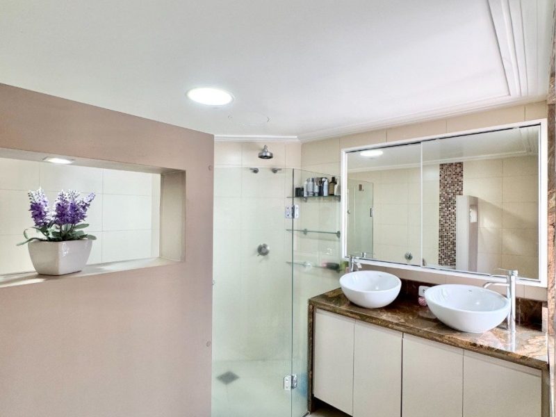 Apartamento à venda com 196m², 4 quartos, 1 suíte, 2 vagas no bairro Centro em Novo Hamburgo