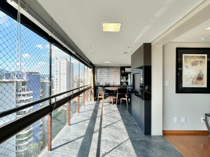 Apartamento à venda com 286m², 3 quartos, 1 suíte, 3 vagas no bairro Centro em Novo Hamburgo