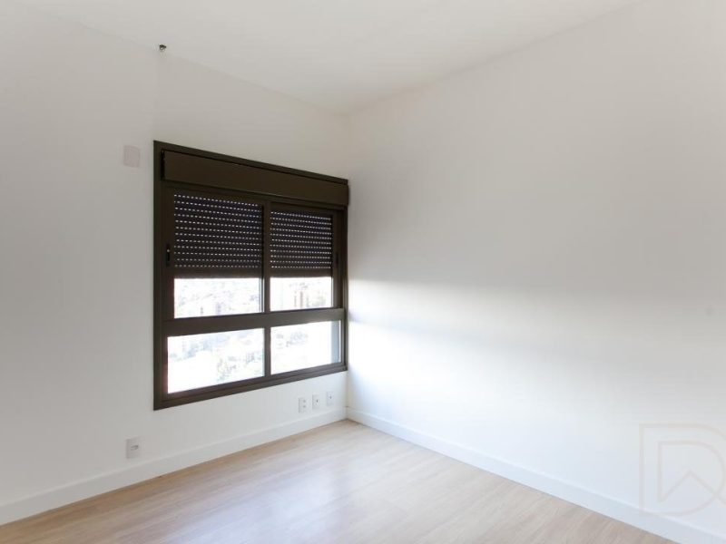Apartamento à venda com 204m², 3 quartos, 3 suítes, 4 vagas no bairro Centro em Novo Hamburgo