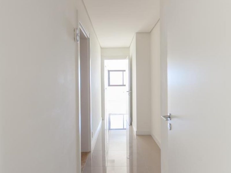 Apartamento à venda com 204m², 3 quartos, 3 suítes, 4 vagas no bairro Centro em Novo Hamburgo