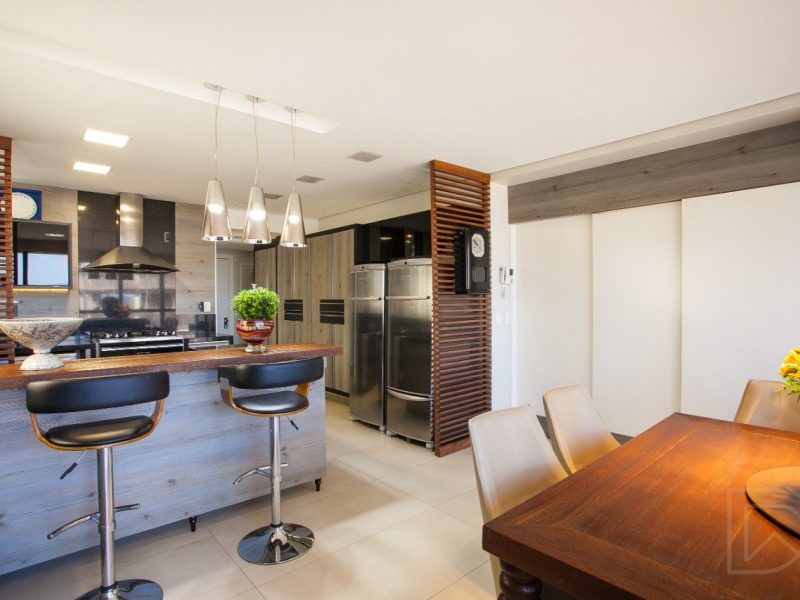 Apartamento à venda com 228m², 3 quartos, 3 suítes, 5 vagas no bairro Centro em Novo Hamburgo