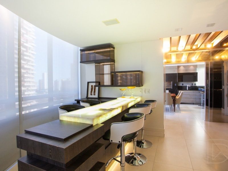 Apartamento à venda com 228m², 3 quartos, 3 suítes, 5 vagas no bairro Centro em Novo Hamburgo