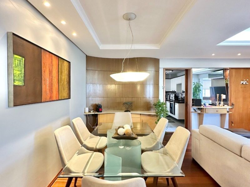 Apartamento à venda com 132m², 3 quartos, 1 suíte, 2 vagas no bairro Vila Nova em Novo Hamburgo