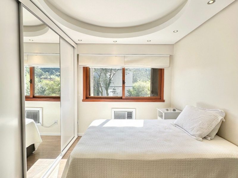 Apartamento à venda com 132m², 3 quartos, 1 suíte, 2 vagas no bairro Vila Nova em Novo Hamburgo
