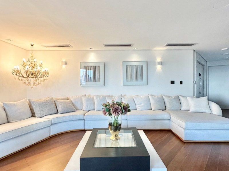Apartamento à venda com 384m², 4 quartos, 3 suítes, 2 vagas no bairro Vila Rosa em Novo Hamburgo