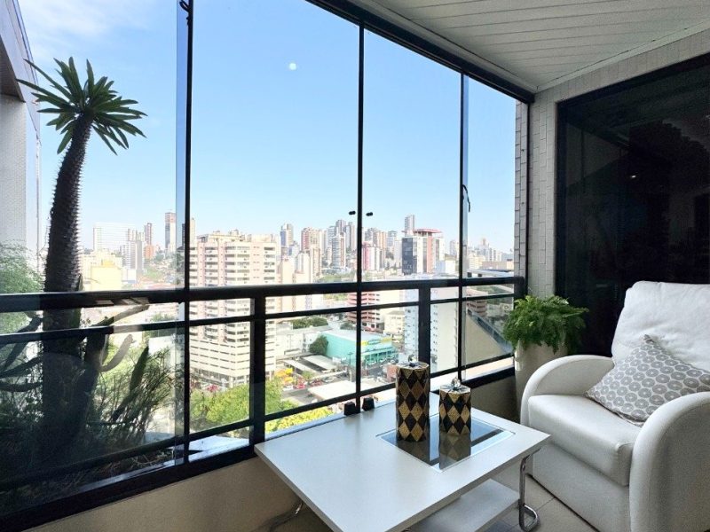 Apartamento à venda com 384m², 4 quartos, 3 suítes, 2 vagas no bairro Vila Rosa em Novo Hamburgo
