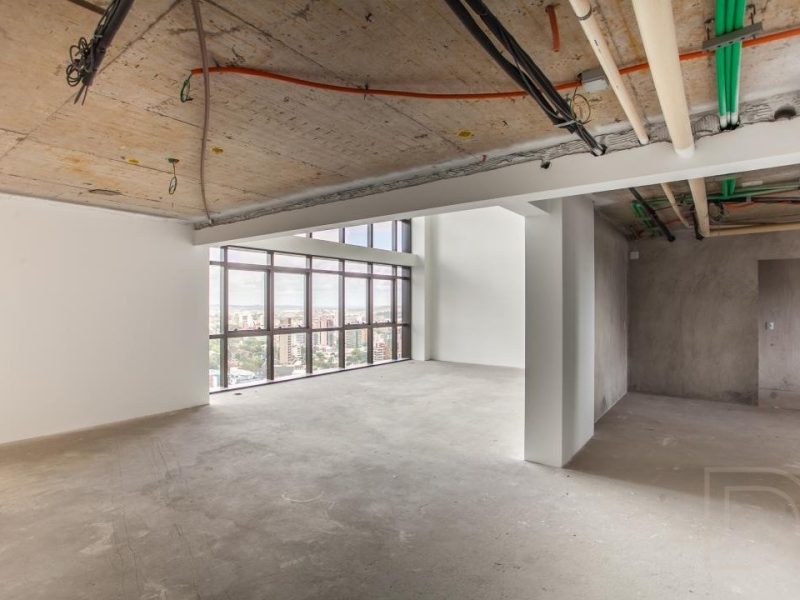Apartamento à venda com 228m², 3 quartos, 3 suítes, 5 vagas no bairro Centro em Novo Hamburgo