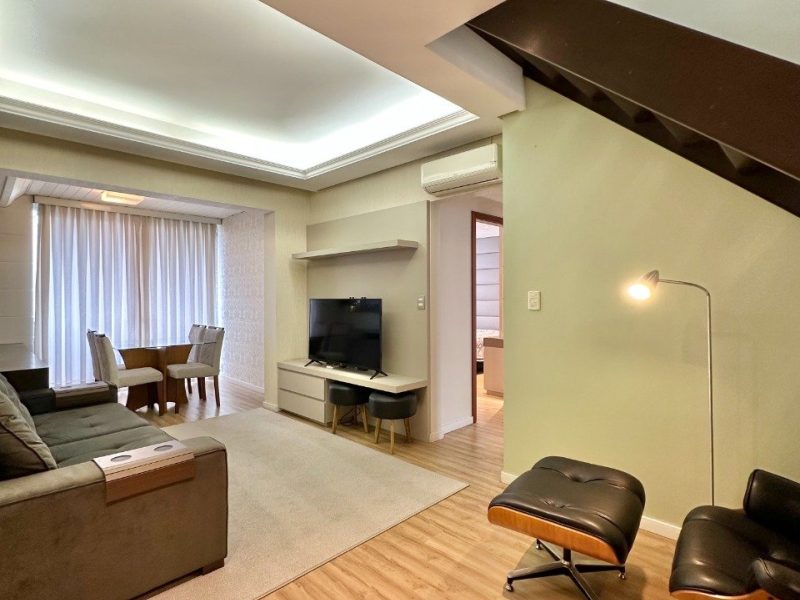 Cobertura à venda com 152m², 2 quartos, 1 suíte, 1 vaga no bairro Vila Rosa em Novo Hamburgo