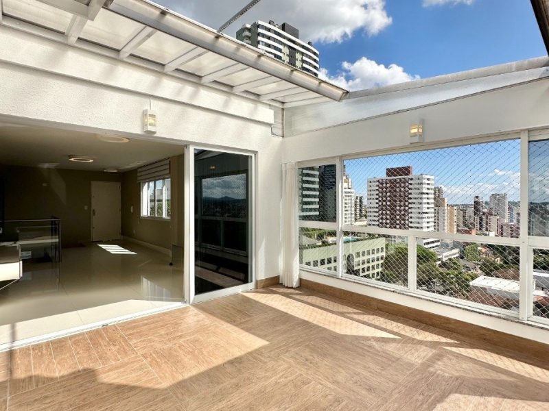 Cobertura à venda com 182m², 3 quartos, 1 suíte, 3 vagas no bairro Centro em Novo Hamburgo