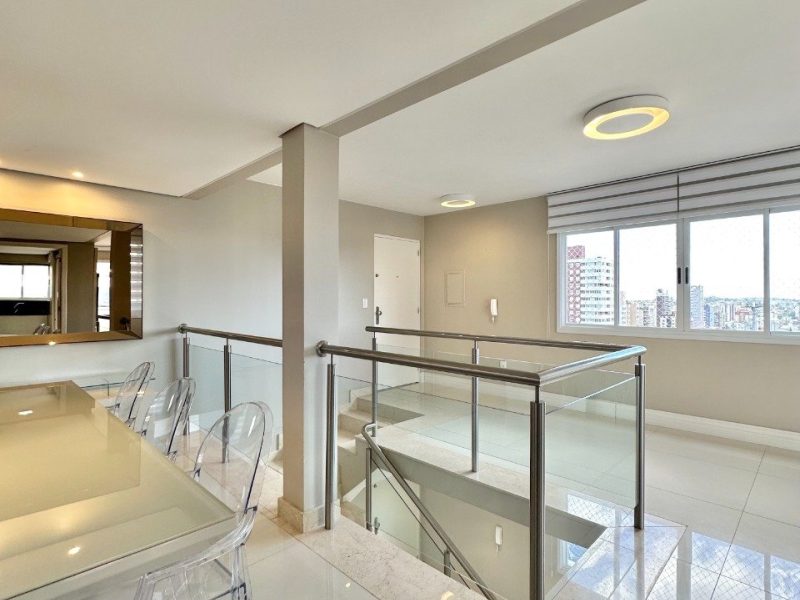 Cobertura à venda com 182m², 3 quartos, 1 suíte, 3 vagas no bairro Centro em Novo Hamburgo