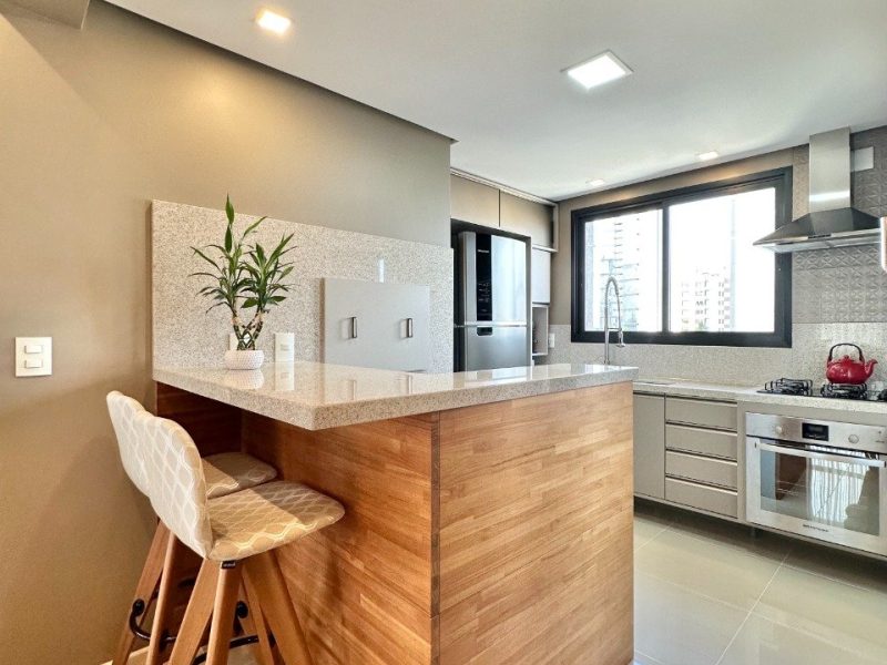 Apartamento à venda com 93m², 2 quartos, 2 suítes, 2 vagas no bairro Centro em Novo Hamburgo